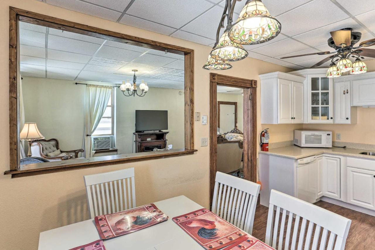 Custer Apt In Heart Of Town Shop, Dine, Hike Exteriör bild