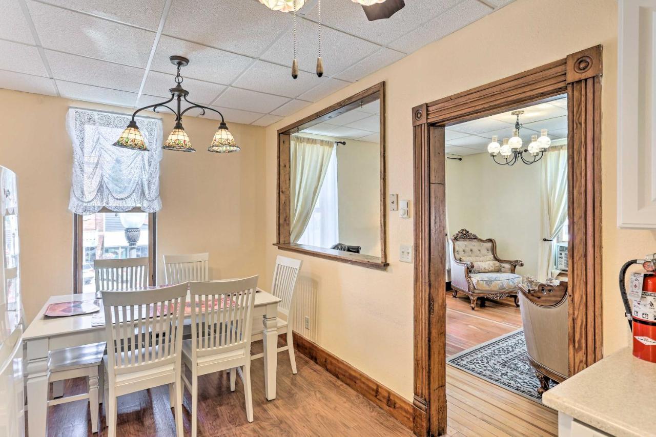 Custer Apt In Heart Of Town Shop, Dine, Hike Exteriör bild