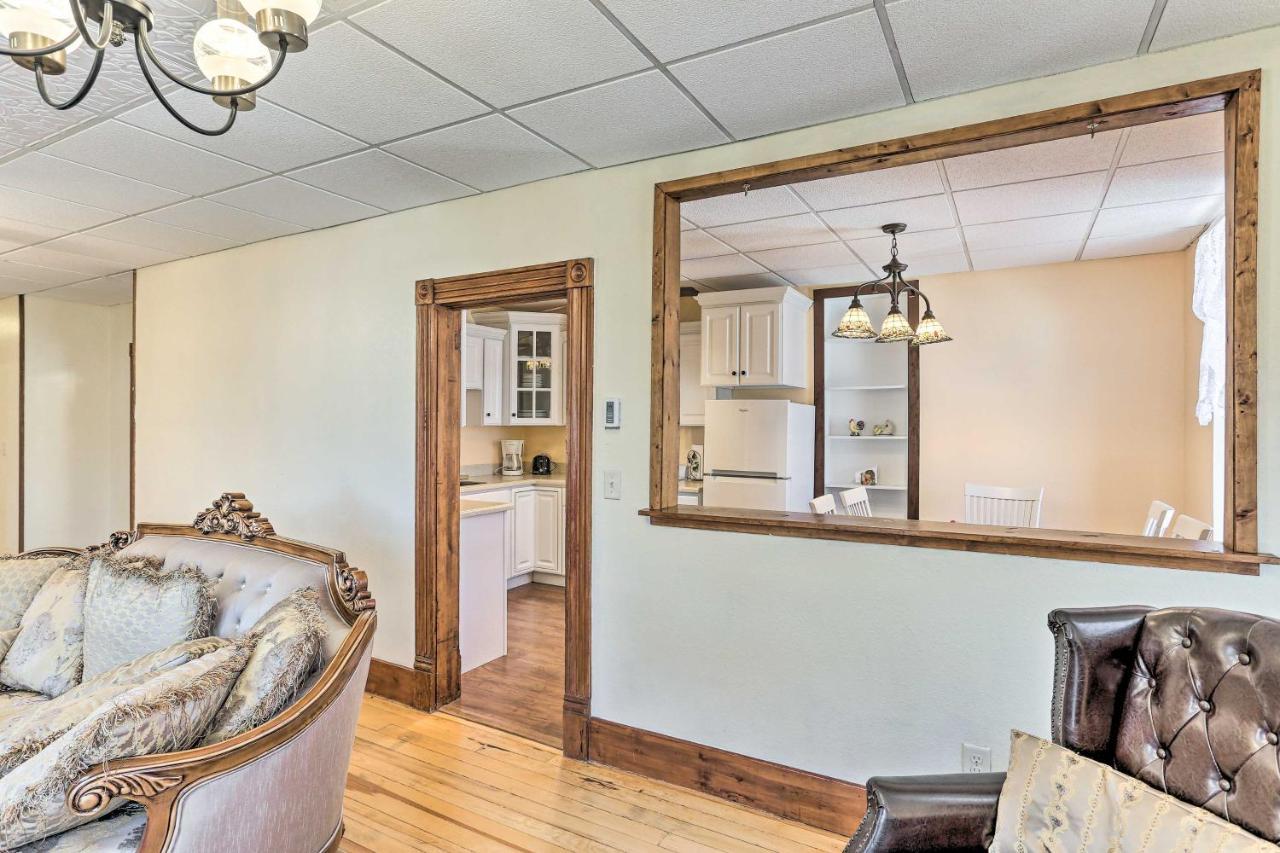 Custer Apt In Heart Of Town Shop, Dine, Hike Exteriör bild